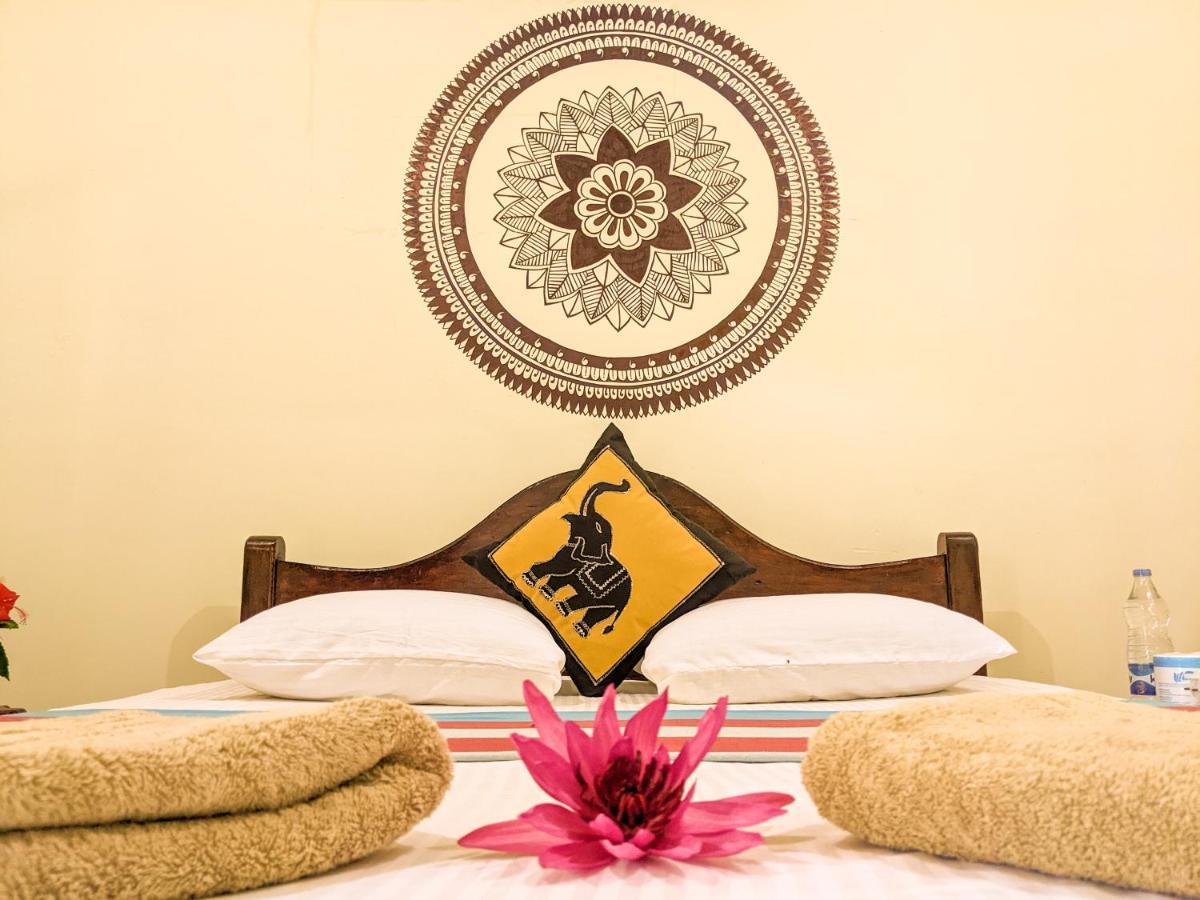 Choona Lodge 'View Of Sigiriya & Pidurangala With Sunrise' エクステリア 写真