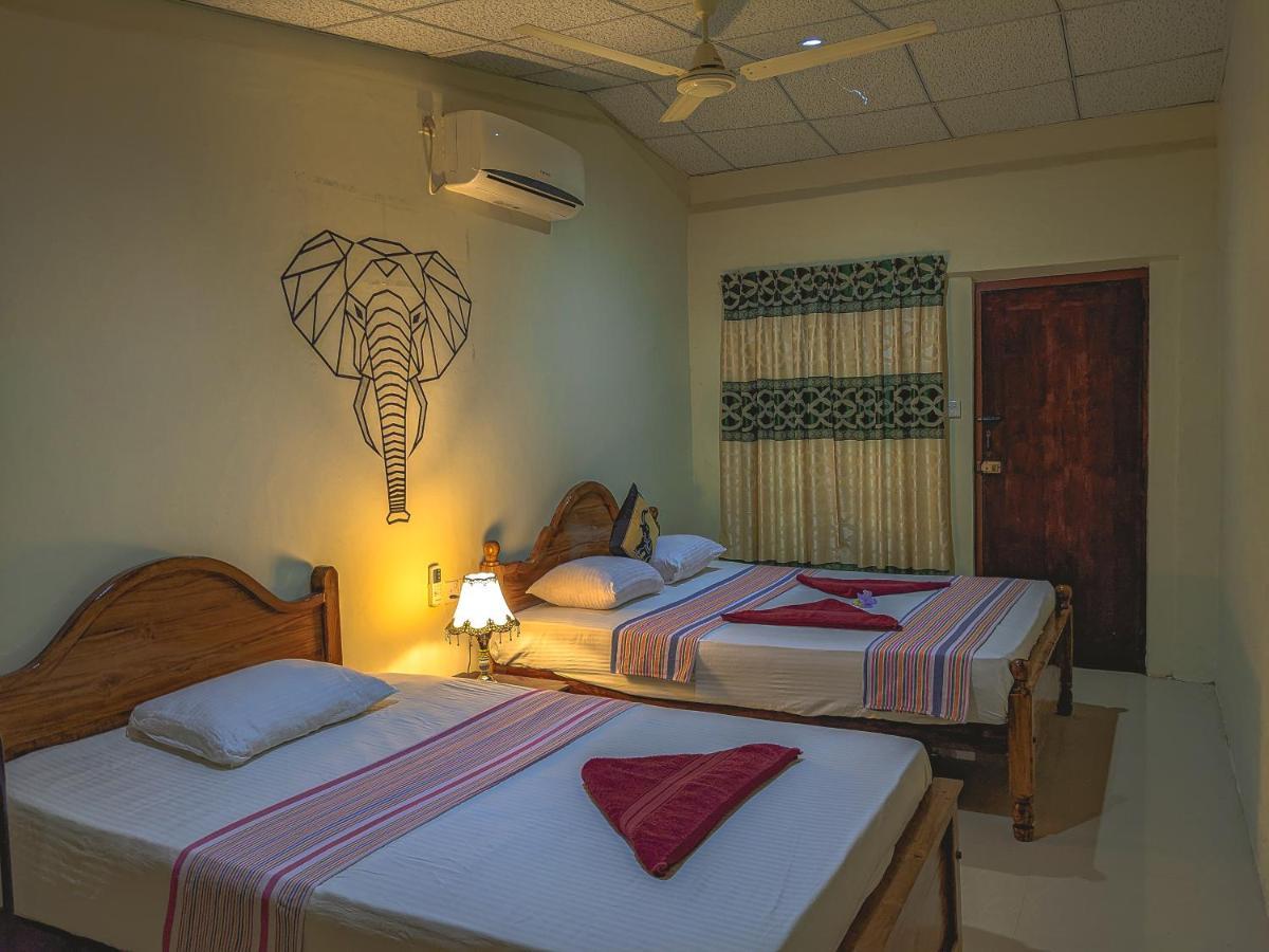 Choona Lodge 'View Of Sigiriya & Pidurangala With Sunrise' エクステリア 写真